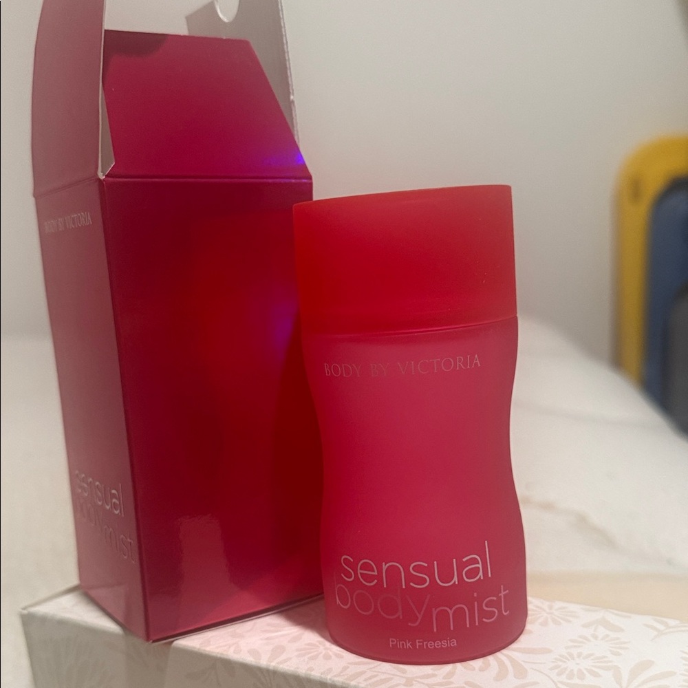 Victoria's Secret Body by Victoria Sensual Body Mist - 3.4oz Pink Freesia - Picture 3 of 5